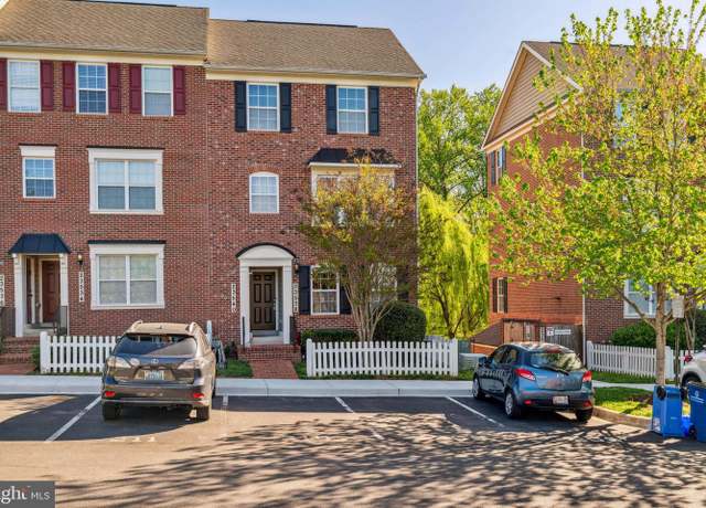 Property at 23538 Forest Haven Way Unit 7U, Clarksburg, MD 20871, 3 beds, 1.5 baths