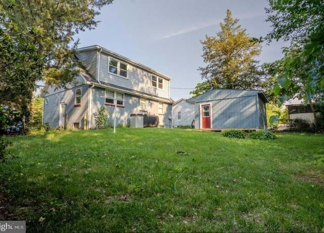 Property at 102 Spring St, Bridgeton, NJ 08302, 5 beds, 2 baths