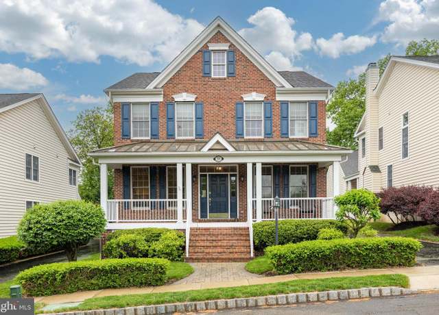 Property at 205 Cambridge Pl, Chalfont, PA 18914, 4 beds, 2.5 baths