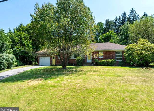 Property at 426 Loop Rd, Boalsburg, PA 16827, 3 beds, 2 baths