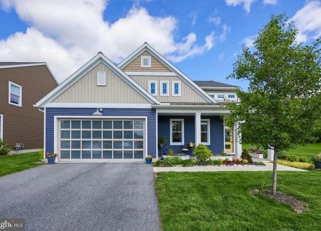 Property at 1525 Fieldstone Dr, Mount Joy, PA 17552, 2 beds, 2.5 baths