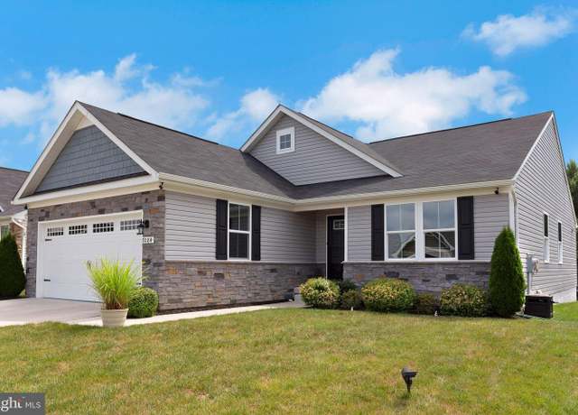 Property at 7084 Bagpipe Ln, King George, VA 22485, 3 beds, 2 baths