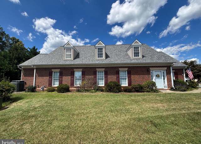 Property at 11015 Scottwood Ln, Fredericksburg, VA 22407, 2 beds, 2 baths