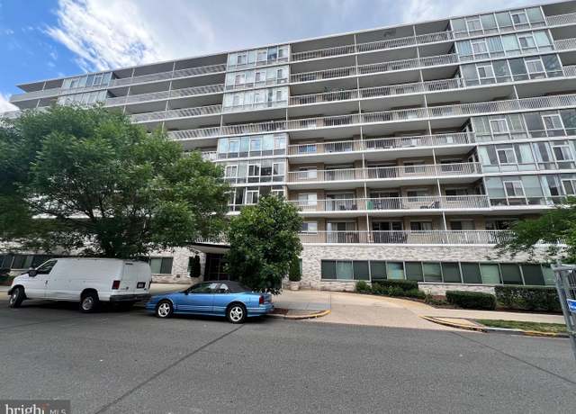 Property at 730 24th St NW #703, Washington, DC 20037, 1 bed, 1 bath