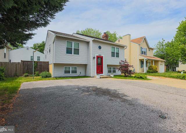 Property at 8076 Catherine Ave, Pasadena, MD 21122, 4 beds, 2.5 baths