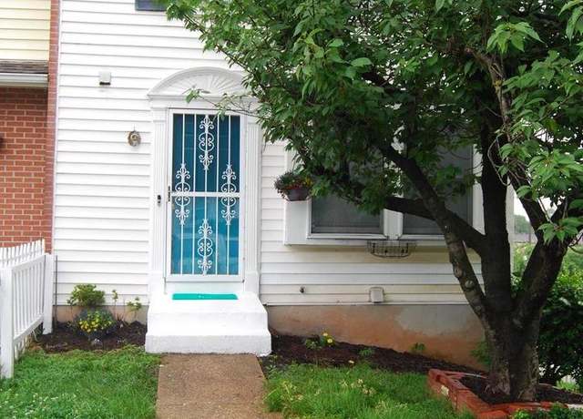 Property at 2400 Ridgely St, Baltimore, MD 21230, 3 beds, 2.5 baths