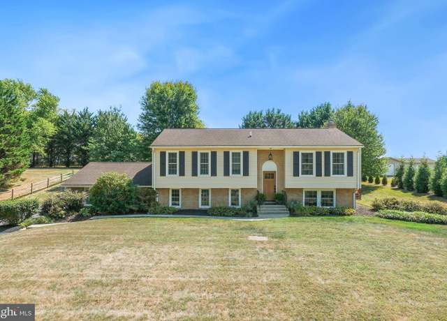 Property at 7303 Countryside Dr, Middletown, MD 21769, 3 beds, 3 baths