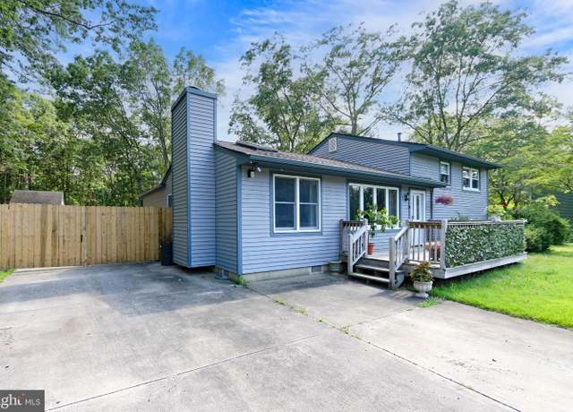 Property at 300 E Key Dr, Absecon, NJ 08205, 3 beds, 2 baths