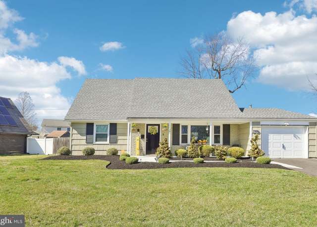 Property at 100 Glenview Ln, Willingboro, NJ 08046, 4 beds, 2 baths