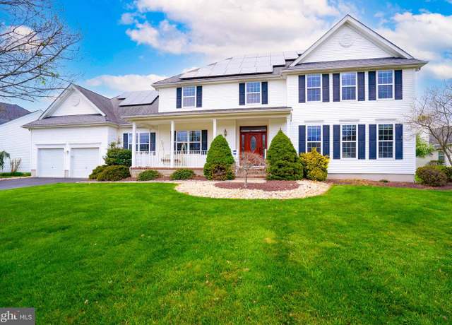 Property at 4 Cottonwood Ct, Plainsboro, NJ 08536, 5 beds, 3 baths