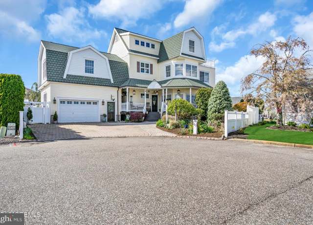 Property at 221 Magnolia Dr, Bayville, NJ 08721, 5 beds, 3 baths