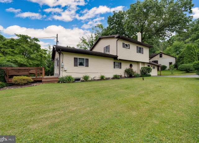Property at 82 Quarry Rd, Birdsboro, PA 19508, 3 beds, 2 baths