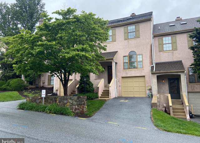 Property at 3205 Stoneham Dr, West Chester, PA 19382, 3 beds, 2.5 baths