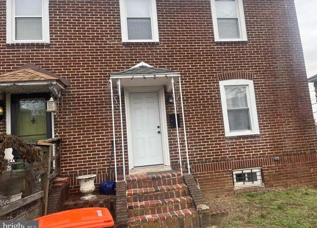 Property at 1425 Washington Ave, Chester, PA 19013, 3 beds, 2 baths