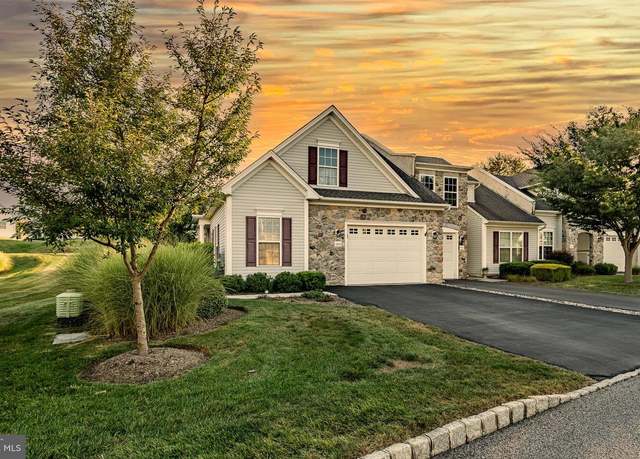 Property at 1623 Parkview Ct, Garnet Valley, PA 19060, 2 beds, 2 baths