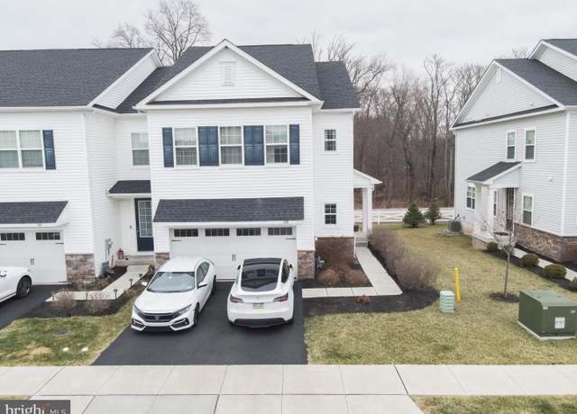 Property at 128 Thomond Way, Royersford, PA 19468, 3 beds, 3.5 baths