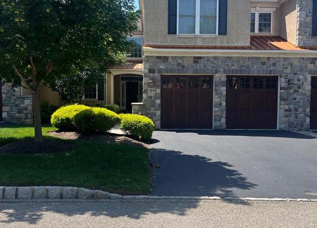 Property at 124 Carriage Ct, Plymouth Meeting, PA 19462, 3 beds, 2.5 baths
