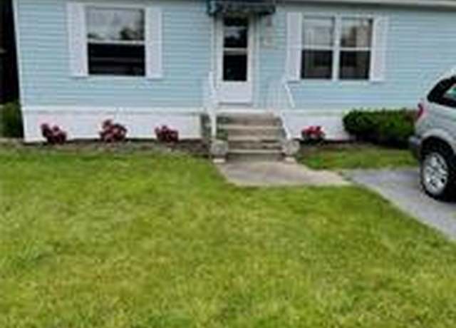Property at 14 Canterbury Ct, Easton, PA 18040, 3 beds, 1.5 baths