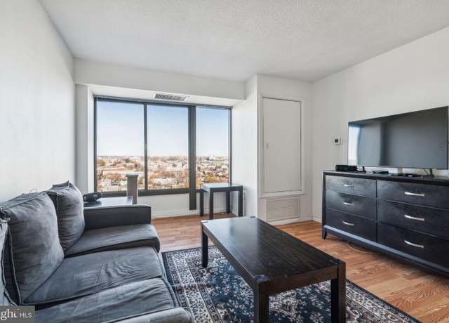 Property at 2001 Hamilton St #1821, Philadelphia, PA 19130, 1 bath