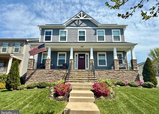 Property at 240 Almond Dr, Stafford, VA 22554, 4 beds, 3.5 baths