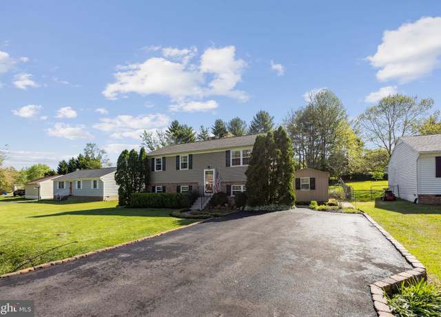 Property at 86 Vista Woods Rd, Stafford, VA 22556, 4 beds, 2 baths