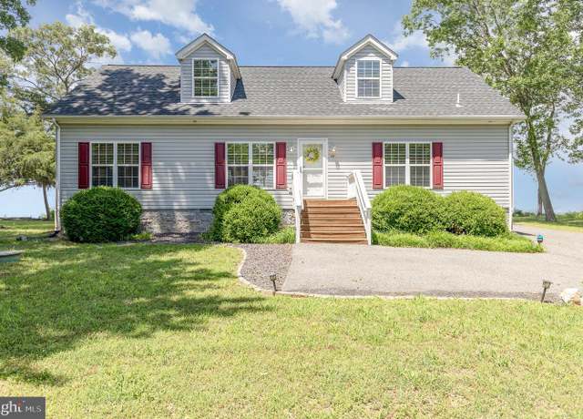 Property at 151 Bald Eagle Dr, Montross, VA 22520, 3 beds, 3 baths