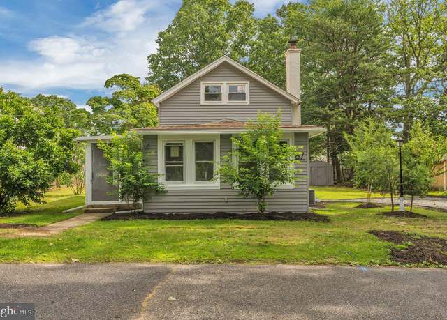 Property at 67 E 12th Ave, Pine Hill, NJ 08021, 2 beds, 1 bath