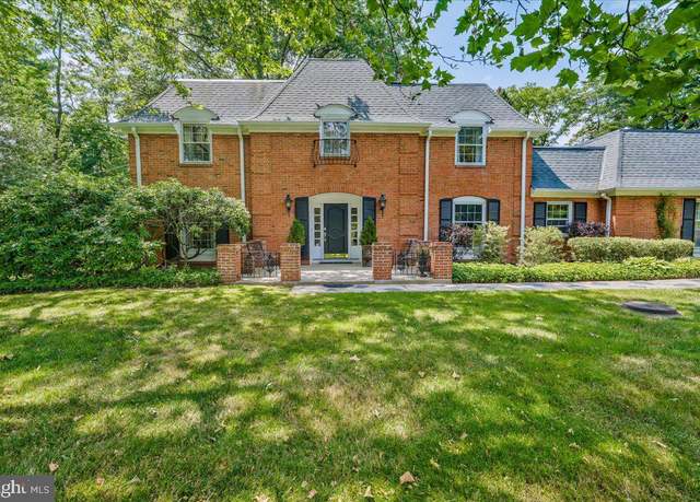 Property at 5 River Knoll Dr, Titusville, NJ 08560, 4 beds, 2.5 baths