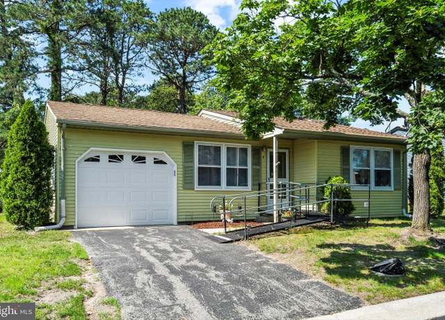 Property at 8 Westport Dr Sec 71 Dr, Whiting, NJ 08759, 2 beds, 1 bath
