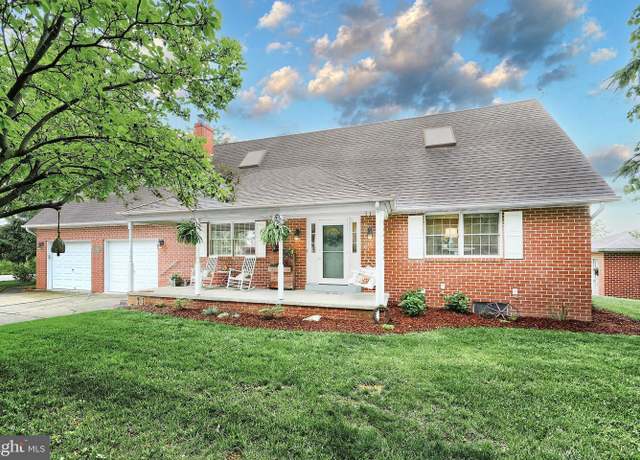 Property at 165 Wappler Dr, Hanover, PA 17331, 4 beds, 2 baths