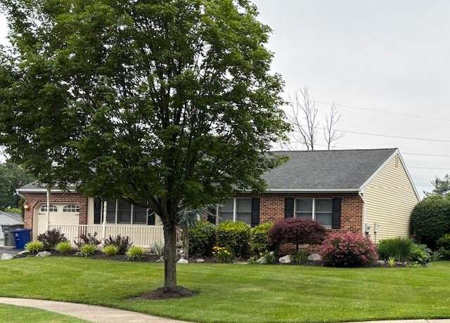 Property at 231 Sunrise Rd, Reading, PA 19606, 3 beds, 1.5 baths