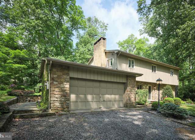 Property at 6189 Greenhill Rd, New Hope, PA 18938, 4 beds, 2.5 baths