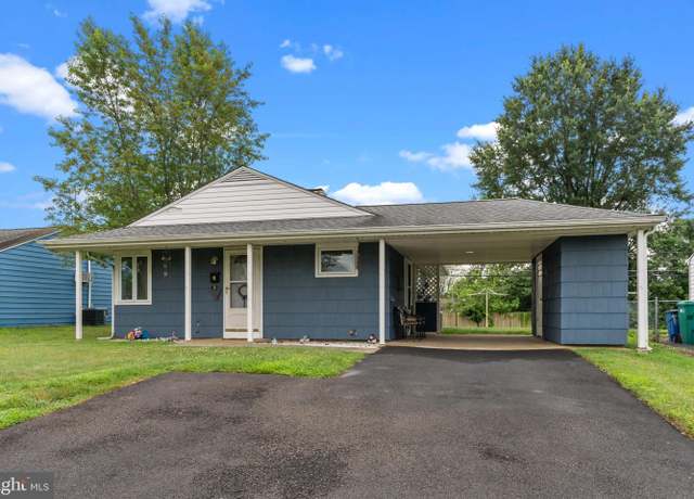 Property at 724 Auburn Rd, Fairless Hills, PA 19030, 3 beds, 1 bath