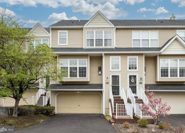 Property at 485 Lake George Cir, West Chester, PA 19382, 3 beds, 2.5 baths