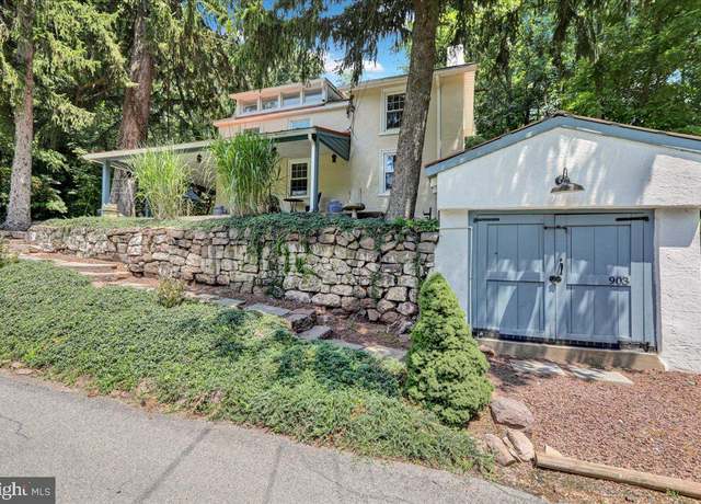 Property at 903 Cherry Hill Ln, Pottstown, PA 19465, 2 beds, 1.5 baths