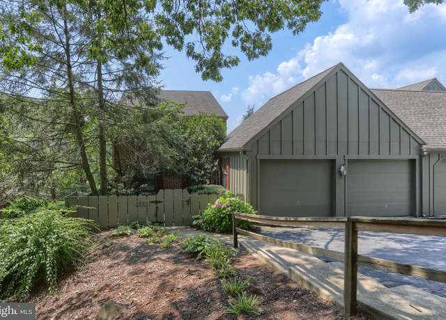 Property at 1203 Galway Ct, Hummelstown, PA 17036, 3 beds, 3.5 baths