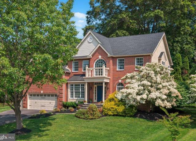Property at 131 Chinaberry Dr, Lafayette Hill, PA 19444, 5 beds, 4.5 baths