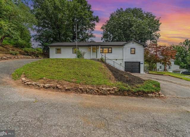Property at 111 Kings Hwy, Marysville, PA 17053, 3 beds, 2 baths
