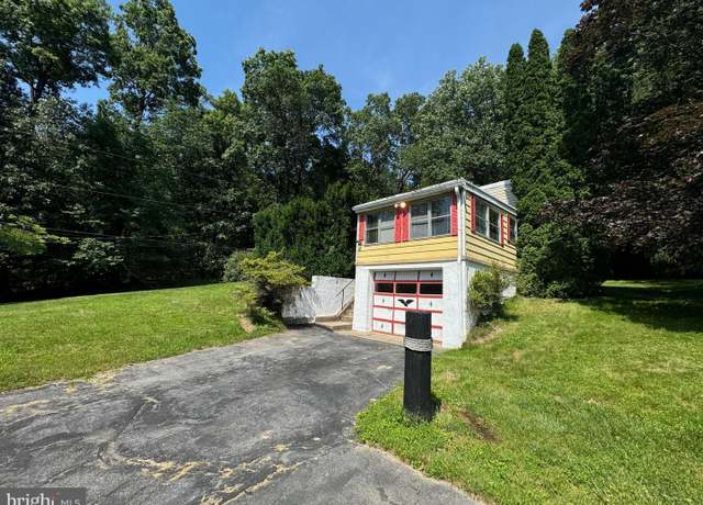 Property at 515 E Snyder Corner Rd, Red Lion, PA 17356, 2 beds, 1 bath