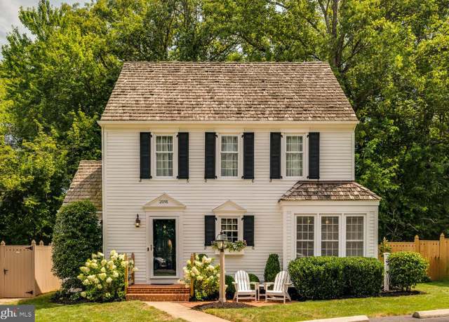 Property at 2091 Cobblestone Ln, Reston, VA 20191, 4 beds, 3.5 baths