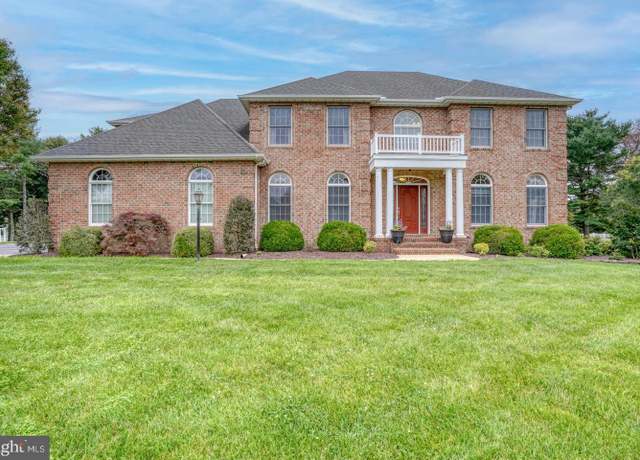 Property at 33 Chadwick Dr, Dover, DE 19901, 5 beds, 5.5 baths