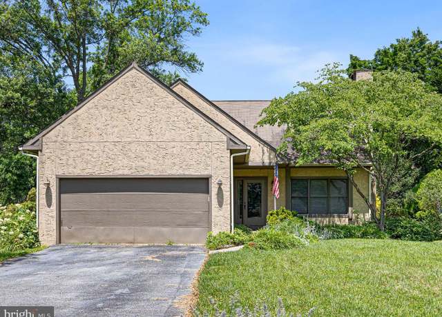 Property at 10 Donegal Ct, Newark, DE 19711, 3 beds, 2.5 baths