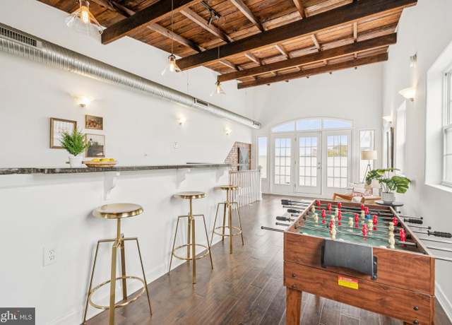 Property at 801 S Rose St, Baltimore, MD 21224, 3 beds, 3.5 baths