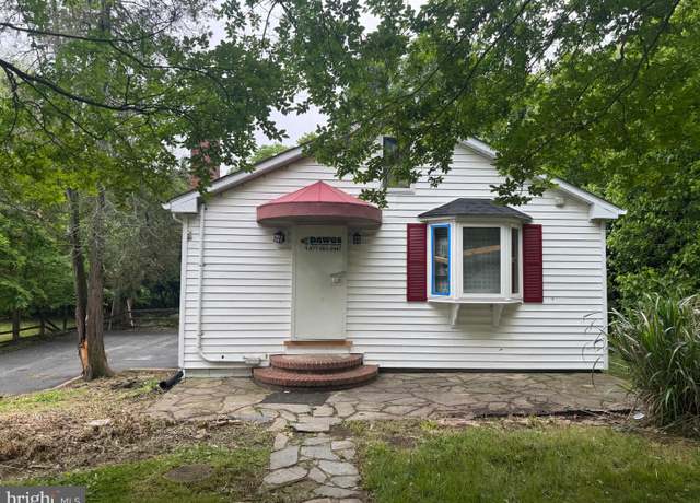 Property at 303 Harlem Ln, Catonsville, MD 21228, 4 beds, 2 baths