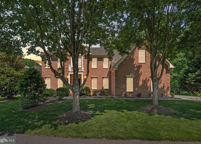 Property at 301 Reserve Gate Ter, Silver Spring, MD 20905, 5 beds, 4.5 baths