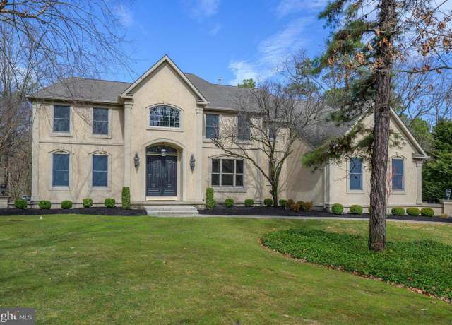 Property at 9 Waterlily Ct, Medford, NJ 08055, 4 beds, 2.5 baths