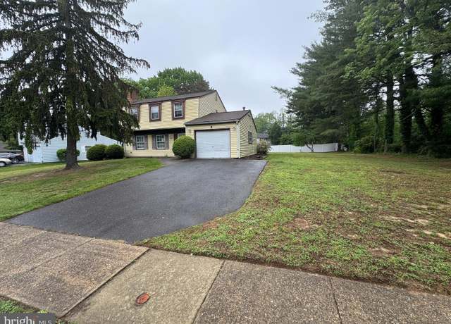 Property at 3 Fairmount Dr, Willingboro, NJ 08046, 3 beds, 3 baths