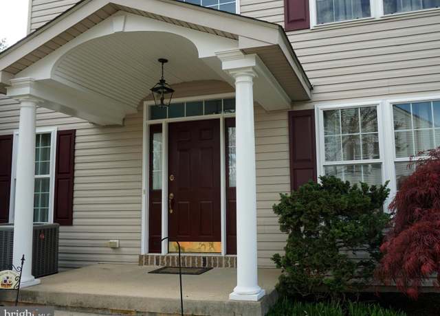 Property at 6115 Timberknoll Dr, Macungie, PA 18062, 3 beds, 2.5 baths