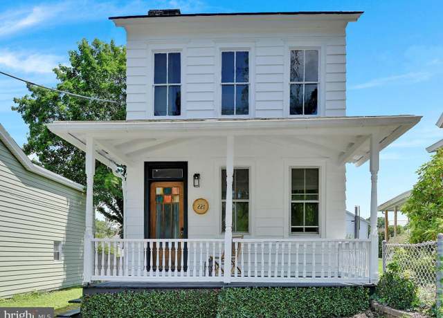 Property at 221 Orchard St, Auburn, PA 17922, 3 beds, 1.5 baths