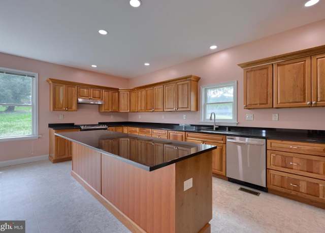 Property at 220 Forge Hill Rd, Manchester, PA 17345, 3 beds, 2 baths